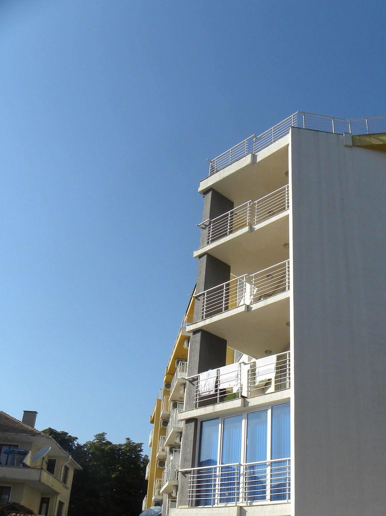 Apartcomplex New Tawn Obzor Exterior foto